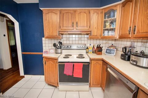 561 Audrey Ln, Struthers, OH 44471 photo 19