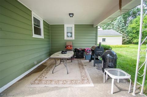 561 Audrey Ln, Struthers, OH 44471 photo 6