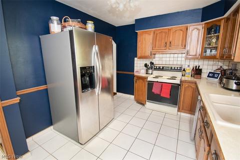 561 Audrey Ln, Struthers, OH 44471 photo 16