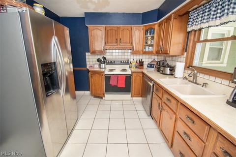 561 Audrey Ln, Struthers, OH 44471 photo 15