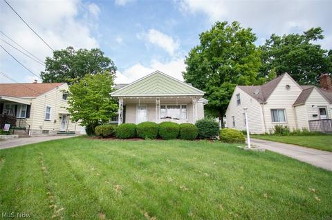 561 Audrey Ln, Struthers, OH 44471 photo 1