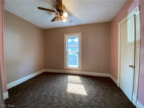 1643 W 8th St, Ashtabula, OH 44004 photo 8