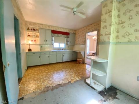 1643 W 8th St, Ashtabula, OH 44004 photo 7