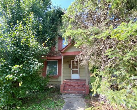 1643 W 8th St, Ashtabula, OH 44004 photo 2