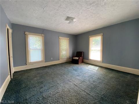 1643 W 8th St, Ashtabula, OH 44004 photo 9