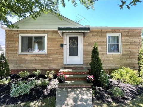 900 E 260th St, Euclid, OH 44132 photo 5