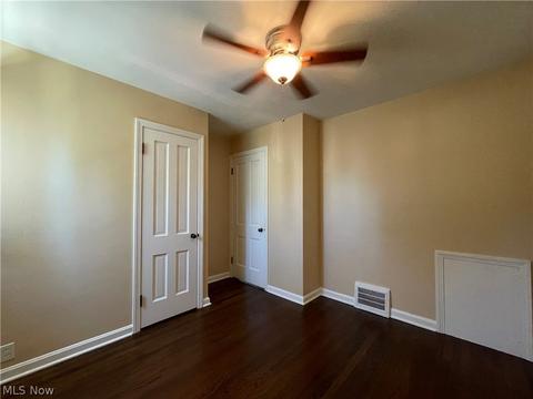 900 E 260th St, Euclid, OH 44132 photo 18