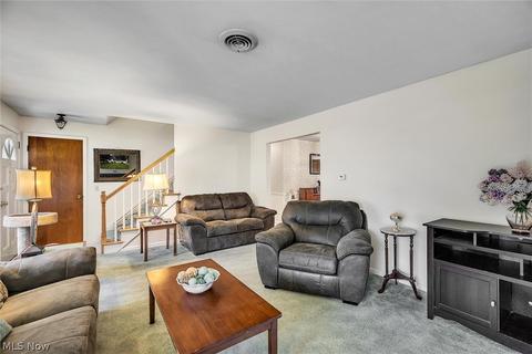 331 Georgia Ave, Elyria, OH 44035 photo 4