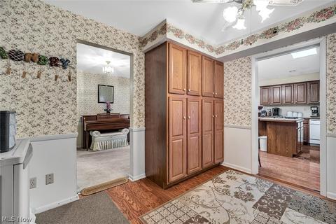 331 Georgia Ave, Elyria, OH 44035 photo 8