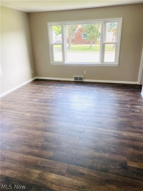 646 Elm St, Struthers, OH 44471 photo 7
