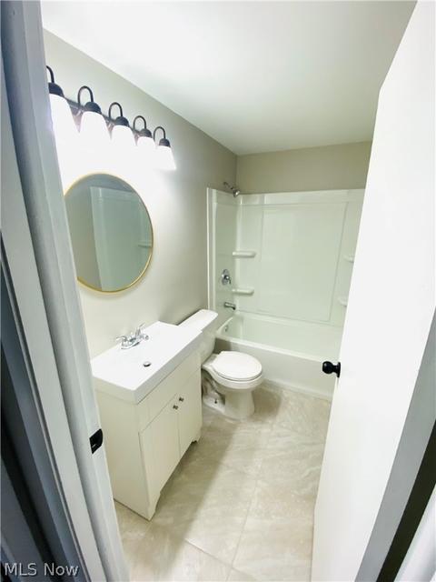 646 Elm St, Struthers, OH 44471 photo 13