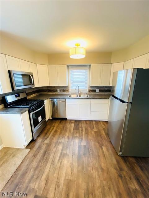 646 Elm St, Struthers, OH 44471 photo 5