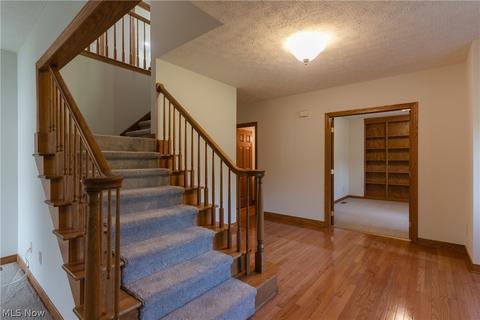 7159 Longview Dr, Solon, OH 44139 photo 3