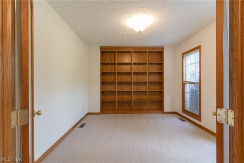 7159 Longview Dr, Solon, OH 44139 photo 4