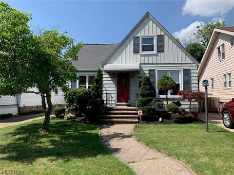7718 Ackley Rd, Parma, OH 44129 photo 1