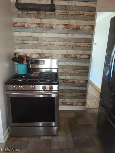 7718 Ackley Rd, Parma, OH 44129 photo 7