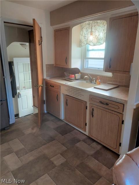7718 Ackley Rd, Parma, OH 44129 photo 6