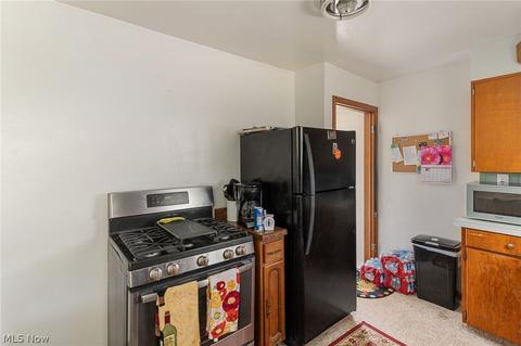 509 9th St, Struthers, OH 44471 photo 7