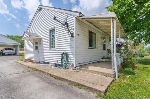 509 9th St, Struthers, OH 44471 photo 2