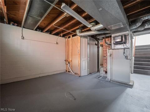 935 E 248th St, Euclid, OH 44123 photo 22