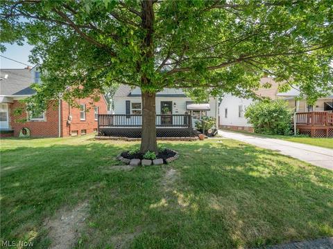 935 E 248th St, Euclid, OH 44123 photo 2