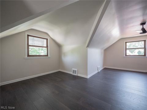 935 E 248th St, Euclid, OH 44123 photo 14