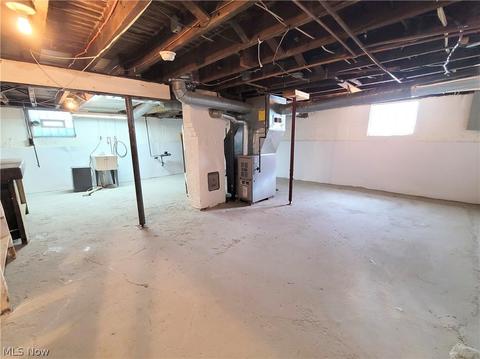 237 Winckles St, Elyria, OH 44035 photo 24