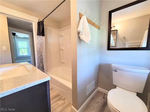 237 Winckles St, Elyria, OH 44035 photo 22
