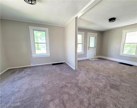 237 Winckles St, Elyria, OH 44035 photo 6