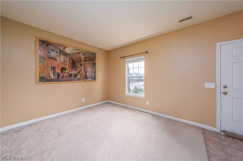 122 Firestone Dr, Berea, OH 44017 photo 5