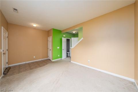 122 Firestone Dr, Berea, OH 44017 photo 4