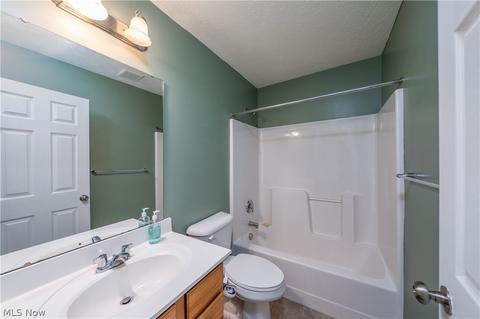 122 Firestone Dr, Berea, OH 44017 photo 16