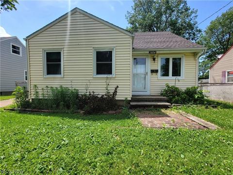 1604 Maple Dr, Lorain, OH 44052 photo 1