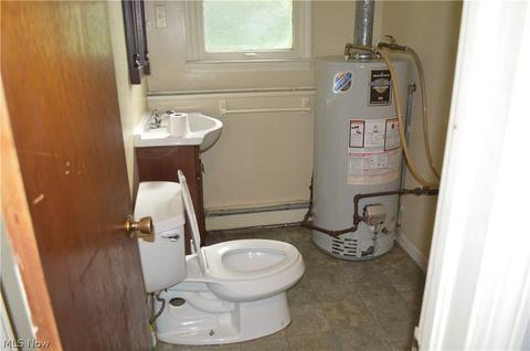 1748 W 19th St, Ashtabula, OH 44004 photo 6