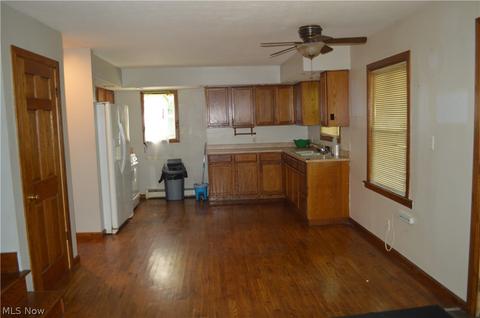 1748 W 19th St, Ashtabula, OH 44004 photo 2