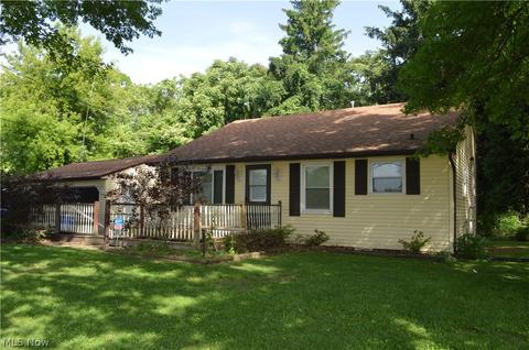 1748 W 19th St, Ashtabula, OH 44004 photo 1