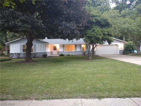 7633 White Pine Ct, Mentor, OH 44060 photo 1