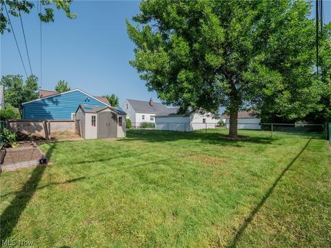 361 High Tee St, Willowick, OH 44095 photo 32