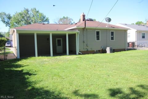 10610 Windham Rd, Parma, OH 44130 photo 21