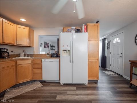 269 Boston Ave, Elyria, OH 44035 photo 4