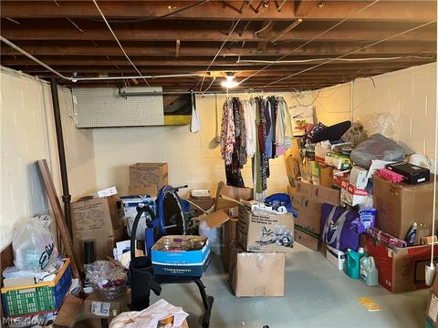 240 E 250th St, Euclid, OH 44132 photo 23