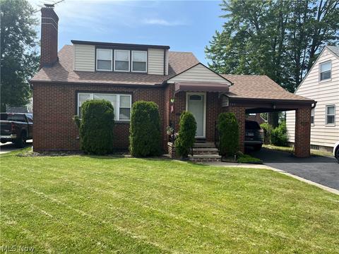 240 E 250th St, Euclid, OH 44132 photo 1