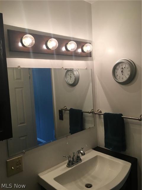 327 Pasadena Ave, Elyria, OH 44035 photo 13