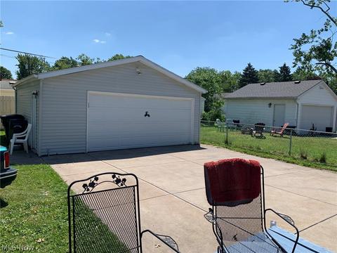 327 Pasadena Ave, Elyria, OH 44035 photo 25