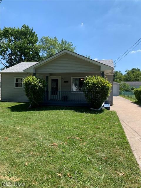 327 Pasadena Ave, Elyria, OH 44035 photo 1