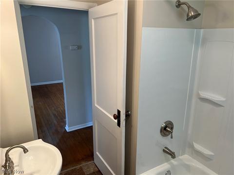 308 Fifield Ave, Conneaut, OH 44030 photo 7
