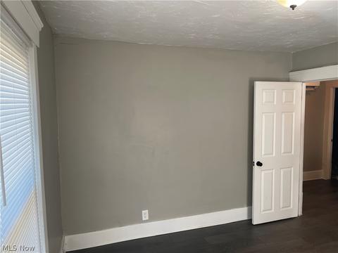 58 Shaefer St, Akron, OH 44311 photo 12