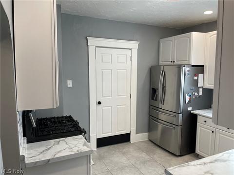 58 Shaefer St, Akron, OH 44311 photo 7