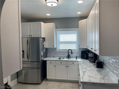 58 Shaefer St, Akron, OH 44311 photo 6