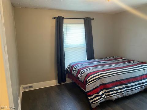 58 Shaefer St, Akron, OH 44311 photo 9